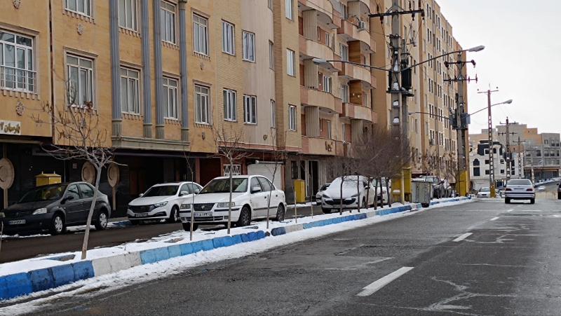 رشدیه   توقف خودرو در دوسمت یک خیابان